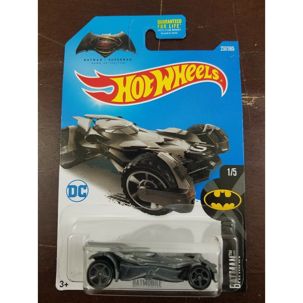 NEW Hot Wheels BATMOBILE Batman v Superman 1/5 237/365 Grey Gray DC Dawn Justice